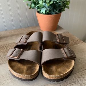Arizona Birkibuc Birkenstocks